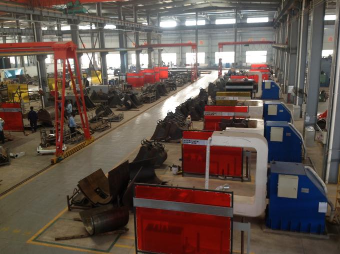 Puissante scie hydraulique de d&eacute;chets pour les pelles de 12 &agrave; 14 tonnes avec Hardox 450 couleur personnalisable 4